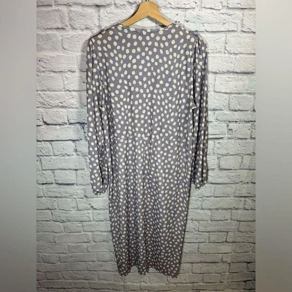 Zara Women's Purple and White Dress - Picture 2 of 7